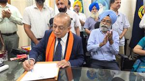ਡਾ. ਰਾਜਿੰਦਰ ਕੁਮਾਰ ਬਾਂਸਲ ਨੇ ਬਾਬਾ ਫਰੀਦ ਮੈਡੀਕਲ ਯੂਨੀਵਰਸਿਟੀ ਦੇ VC ਵਜੋਂ ਸੰਭਾਲਿਆ ਕਾਰਜਭਾਰ