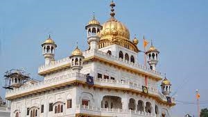 ਗੁਰਦੁਆਰਾ ਚੋਣ ਅਫ਼ਸਰ 'ਤੇ ਜੁੱਤੀ ਸੁੱਟਣ ਵਾਲਿਆਂ ਨੂੰ ਅਕਾਲ ਤਖ਼ਤ 'ਤੇ ਤਲਬ ਕਰਨ ਲਈ ਦਿੱਤੀ ਸ਼ਿਕਾਇਤ