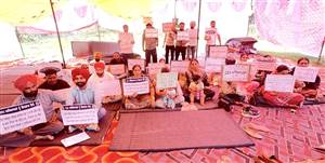 ਇਨਸਾਫ਼ ਲਈ ਲੜ ਰਹੇ ਅਧਿਆਪਕਾਂ ਦਾ ਧਰਨਾ 6ਵੇਂ ਦਿਨ ’ਚ ਦਾਖਲ