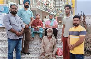 ਲਾਪਤਾ ਬਜ਼ੁਰਗ ਨੂੰ ਪਰਿਵਾਰ ਨਾਲ ਮਿਲਾਉਣ ’ਚ ਸਰਵਿੰਗ ਹੈਂਡਸ ਵੈਲਫੇਅਰ ਸੁਸਾਇਟੀ ਨੇ ਨਿਭਾਈ ਅਹਿਮ ਭੂਮਿਕਾ
