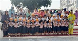 ਵਿਦਿਆਰਥੀਆਂ ਦਾ ਧਾਰਮਿਕ ਟੂਰ ਕਰਵਾਇਆ