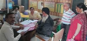ਵਿਸ਼ੇਸ਼ ਸਰਸਰੀ ਸੁਧਾਈ ਸਬੰਧੀ ਲਾਏ ਵਿਸ਼ੇਸ਼ ਕੈਂਪ