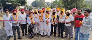 ਵਿਧਾਇਕ ਰਾਏ ਨੇ ਸੜਕ ’ਤੇ ਪ੍ਰੀਮਿਕਸ ਪਾਉਣ ਦਾ ਕੰਮ ਕਰਵਾਇਆ ਸ਼ੁਰੂ