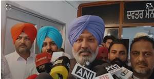 ਹਰਪਾਲ ਚੀਮਾ ਨਾਲ ਮੀਟਿੰਗ ਤੋਂ ਬਾਅਦ PRTC ਤੇ ਪਨਬਸ ਕਾਮਿਆਂ ਦੀ ਹੜਤਾਲ ਖ਼ਤਮ, ਬੱਸ ਸੇਵਾਵਾਂ ਬਹਾਲ