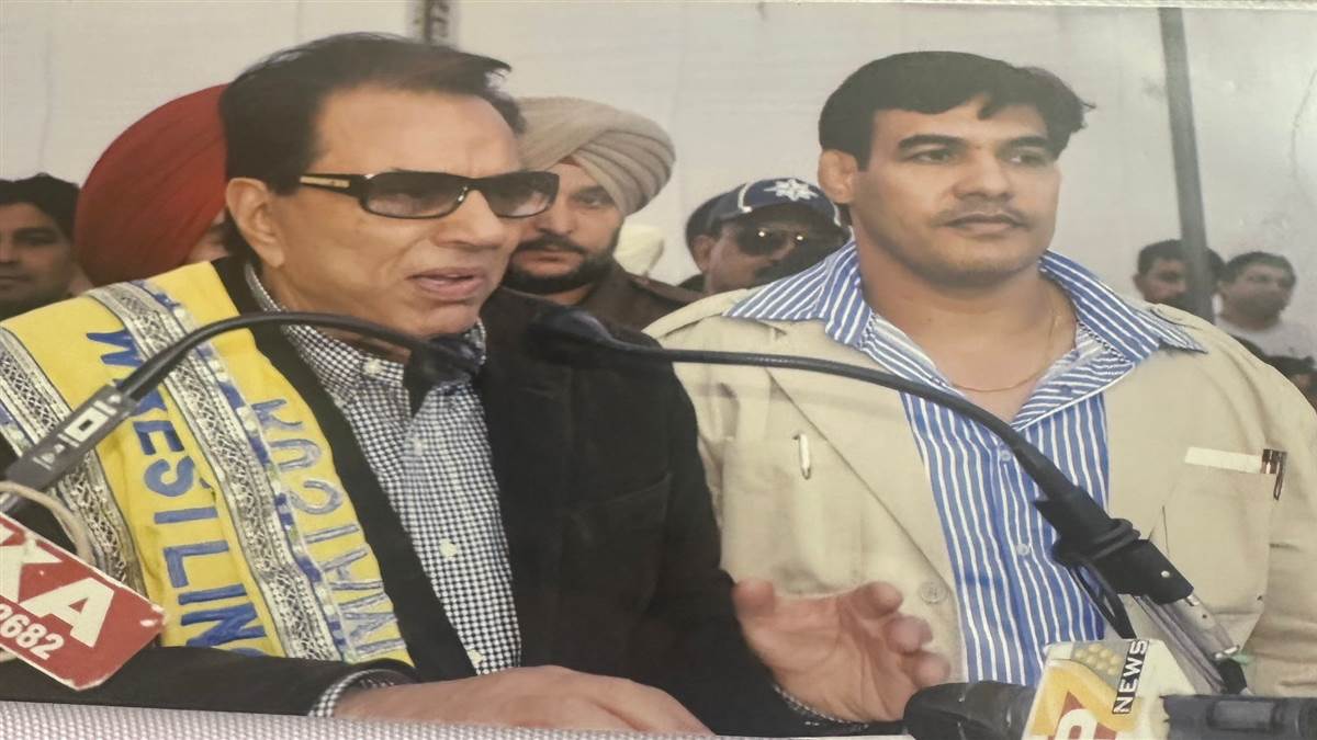 ਧਰਮਿੰਦਰ ਨੇ ਰੈਸਲਿੰਗ ਟੂਰਨਾਮੈਂਟ ’ਚ ਕੀਤੀ ਸੀ ਸ਼ਿਰਕਤ, ਪਹਿਲਵਾਨਾਂ ਦੀ ਕੀਤੀ ਹੌਸਲਾ ਅਫਜ਼ਾਈ