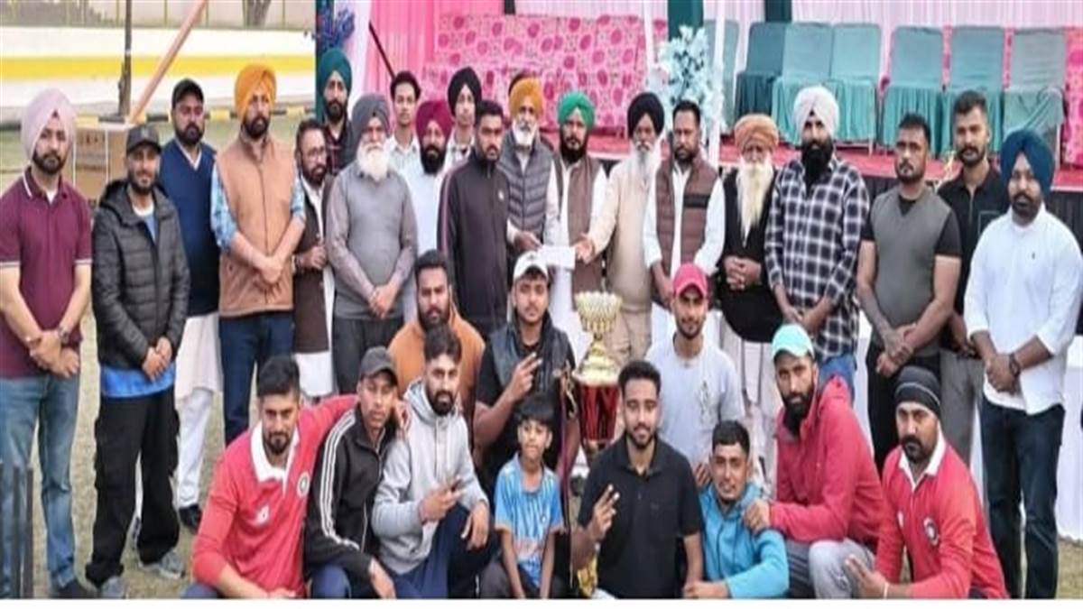 ਬਘੇਲਾ ਦੀ ਟੀਮ ਨੇ ਜਿੱਤਿਆ ਪਿੰਡ ਮੁੱਲਾਂਪੁਰ ਦਾ ਕ੍ਰਿਕਟ ਕੱਪ