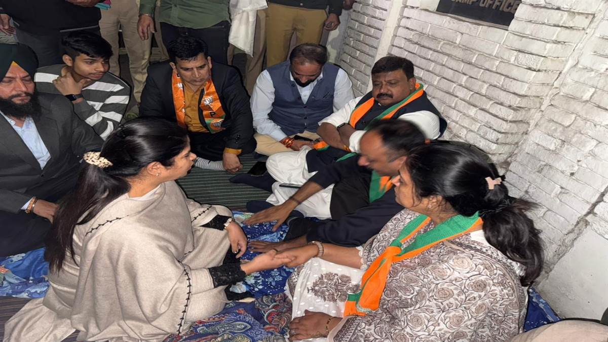 ਵਾਰਡ 73 ਵਿੱਚ ਪੈਚਵਰਕ ਨੂੰ ਲੈ ਕੇ ਭਾਜਪਾ ਕੌਂਸਲਰ ਤੇ ਆਪ ਆਗੂ ਹੋਏ ਆਹਮੋ ਸਾਹਮਣੇ