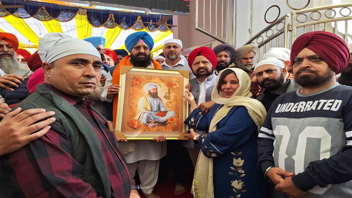 ਬਾਜਵਾ ਨੇ ਗੁਰਦੁਆਰਾ ਸੀਸਗੰਜ ਵਿਖੇ ਕੀਤੀ ਅਰਦਾਸ