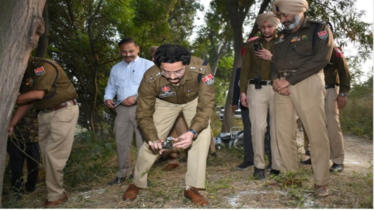 ਸੀਆਈਏ ਸਟਾਫ ਦੀ ਟੀਮ ਦਾ ਬੰਬੀਹਾ ਗਰੁੱਪ ਦੇ ਦੋ ਸ਼ੂਟਰਾਂ ਨਾਲ ਮੁਕਾਬਲਾ, ਦੋ ਕਾਬੂ;  ਦੋ 30 ਬੋਰ ਪਿਸਤੌਲ, ਪੰਜ ਕਾਰਤੂਸ ਤੇ ਪੰਜ ਖੋਲ ਬਰਾਮਦ