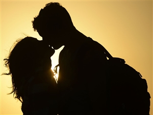 Beauty Benefits of Kissing: ਕਿੱਸ ਕਰਨ ਦੇ ਇਹ 5 ਬੇਮਿਸਾਲ ਸੁੰਦਰਤਾ ਲਾਭਾਂ ਬਾਰੇ ਤੁਹਾਨੂੰ ਜ਼ਰੂਰ ਪਤਾ ਹੋਣਾ ਚਾਹੀਦਾ
