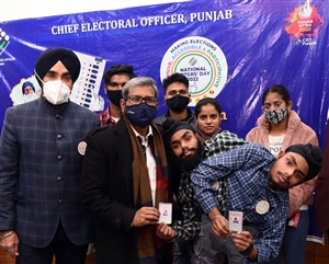 Punjab Election 2022 : ਸੋਹਣਾ-ਮੋਹਣਾ ਪੰਜਾਬ ਚੋਣਾਂ 'ਚ ਰਚਣਗੇ ਇਤਿਹਾਸ, ਚੋਣ ਕਮਿਸ਼ਨ ਨੇ ਦਿੱਤੀ ਵੱਡੀ ਜ਼ਿੰਮੇਵਾਰੀ