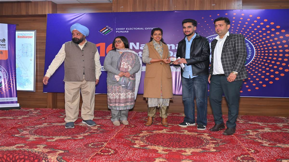 ਮਜ਼ਬੂਤ ਲੋਕਤੰਤਰ ਦਾ ਹਿੱਸਾ ਬਣਨ ਲਈ ਵੋਟ ਪਾਉਣੀ ਜ਼ਰੂਰੀ : ਆਸ਼ਿਕਾ ਜੈਨ