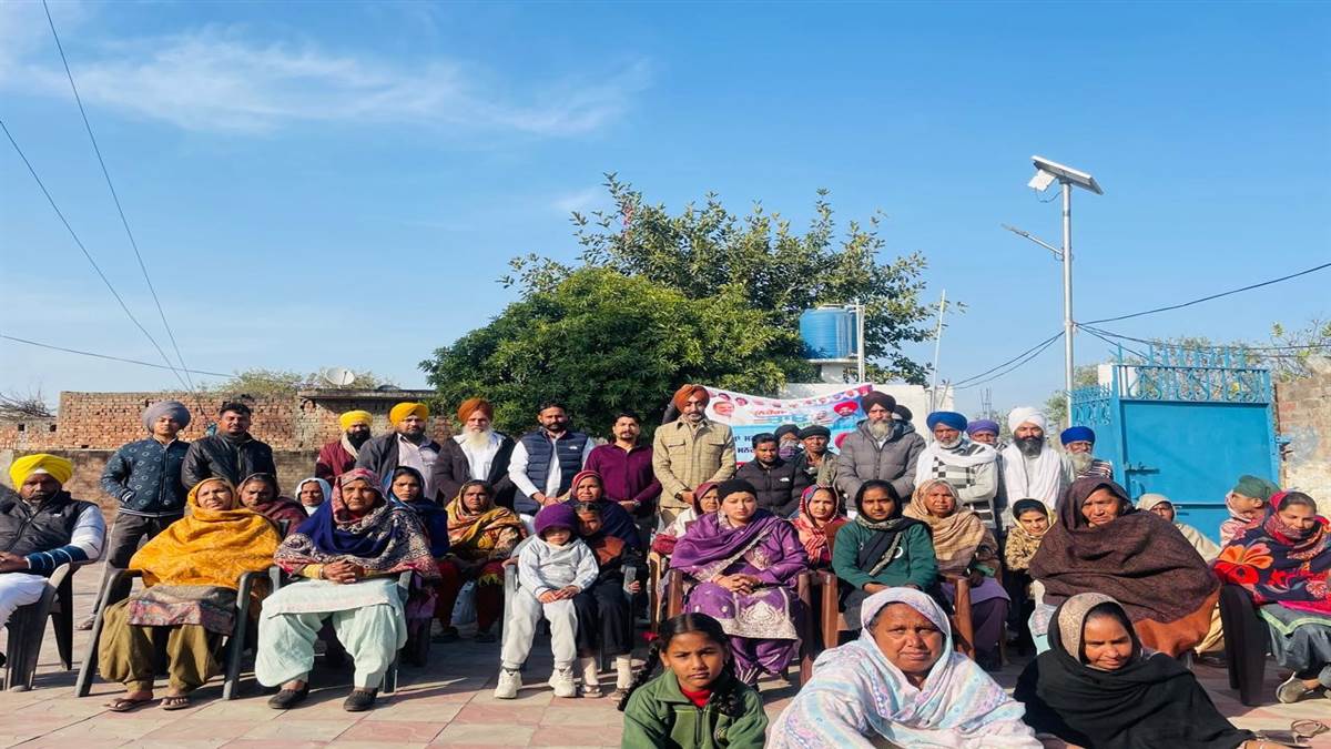 ਹਰਪ੍ਰੀਤ ਸੰਧੂ ਨੇ ਪੱਟੀ ਹਲਕੇ ਦੇ ਪਿੰਡ ਸ਼ਕਰੀ ਅਤੇ ਦਦੇਹਰ ਸਾਹਿਬ ’ਚ ਮਨਰੇਗਾ ਮਜ਼ਦੂਰਾਂ ਨਾਲ ਚਰਚਾ ਕੀਤੀ
