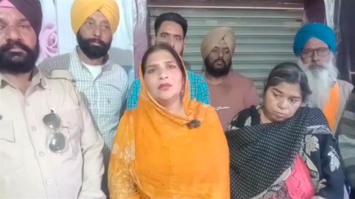 ਹਾਈਕੋਰਟ ’ਚ ਨੌਕਰੀਆਂ..! ਜਾਅਲੀ ਆਈ-ਕਾਰਡ, ਫਰਜ਼ੀ ਆਰਡਰ, ਕਰੋੜਾਂ ਦੀ ਠੱਗੀ, ਵੀਡੀਓ ਨੇ ਖੋਲ੍ਹੇ ਸਾਰੇ ਭੇਤ..!