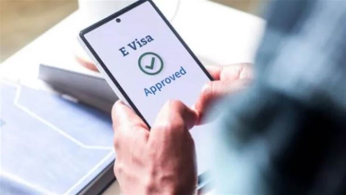 ਬਰਤਾਨੀਆ ਜਾਣ ਵਾਲੇ ਭਾਰਤੀਆਂ ਲਈ ਵੱਡੀ ਖ਼ਬਰ: UK ਨੇ e-Visa ਕੀਤਾ ਜ਼ਰੂਰੀ, ਕਿਵੇਂ ਕਰੀਏ ਅਪਲਾਈ?