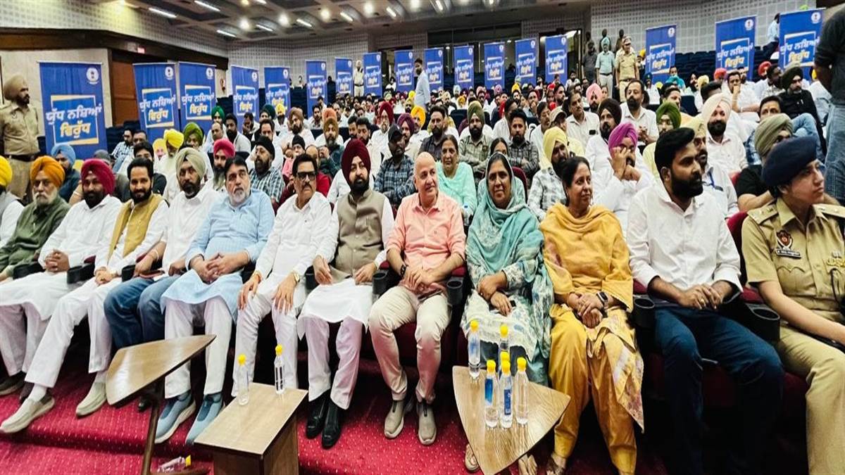 ਨਸ਼ਾ ਮਾਫੀਆ ਨਾਲ ਲੜਨ ਤੋਂ ਜਿਹੜਾ ਮੰਤਰੀ ਜਾਂ ਵਿਧਾਇਕ ਝਿਜਕਦਾ ਪਾਰਟੀ ਨੂੰ ਛੱਡ ਦੇਵੇ : ਸਿਸੋਦੀਆ