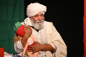 ਨਾਟਕ 'ਤੂੰ ਅਗਲਾ ਵਰਕਾ ਫ਼ੋਲ' ਦੇ ਮੰਚਨ ਨੇ ਦਰਸ਼ਕਾਂ ਨੂੰ ਝੰਜੋੜਿਆ