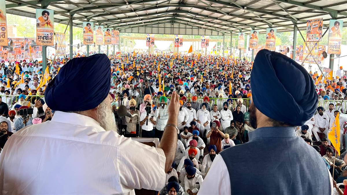 ਜੀਐਸਟੀ ਵਿਭਾਗ ਦੇ ਅਫ਼ਸਰਾਂ ਨੇ ਵਪਾਰੀਆਂ ਨੂੰ ਕੀਤਾ ਤੰਗ : ਬਾਦਲ