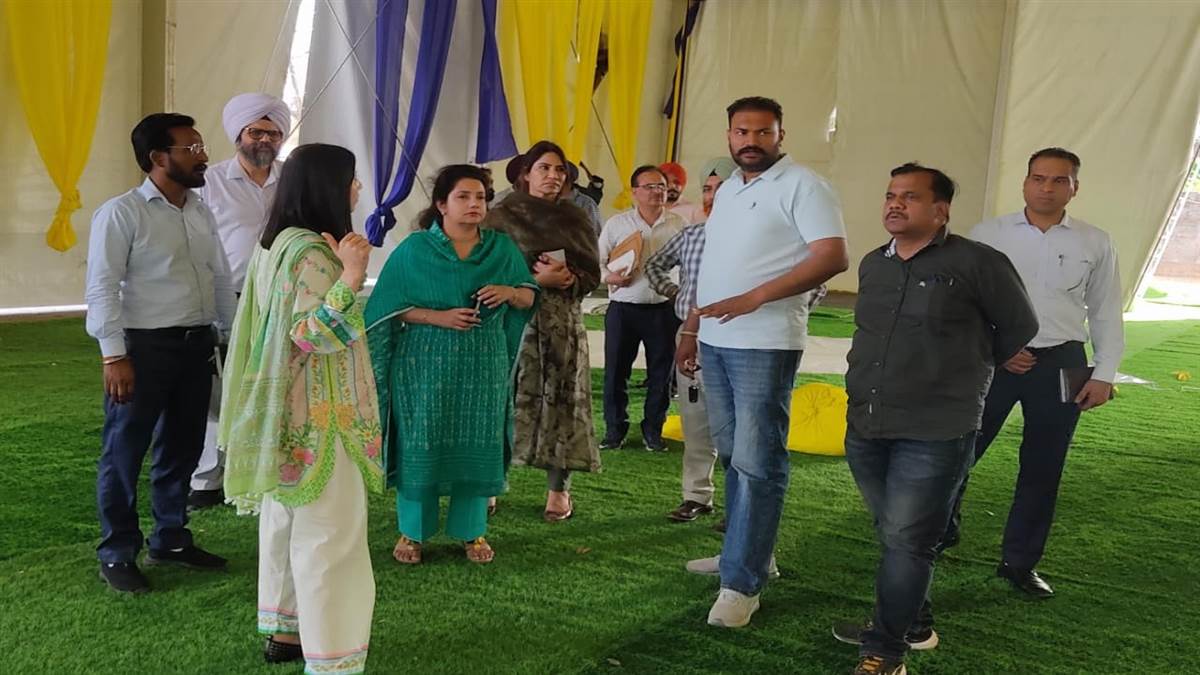 ਡੀਸੀ ਨੇ ਰਾਜ ਪੱਧਰੀ ਸਮਾਰੋਹ ਦੀ ਤਿਆਰੀਆ ਦਾ ਲਿਆ ਜਾਇਜ਼ਾ