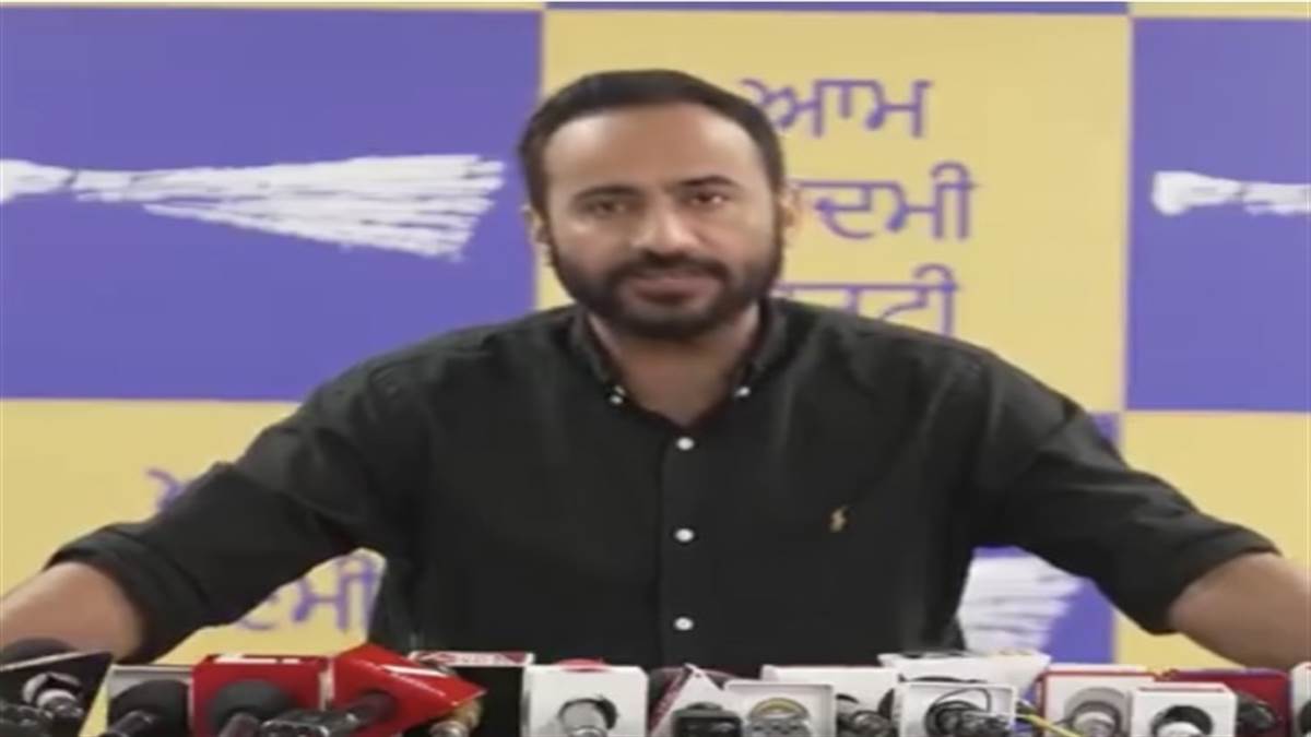 ਮੀਤ ਹੇਅਰ ਦਾ ਭਾਜਪਾ 'ਤੇ ਤਿੱਖਾ ਹਮਲਾ : ‘ਆਪ’ ਆਗੂਆਂ ’ਤੇ ED-CBI ਦੀਆਂ ਰੇਡਾਂ ਨੂੰ ਦੱਸਿਆ ਕੋਝੀ ਚਾਲ
