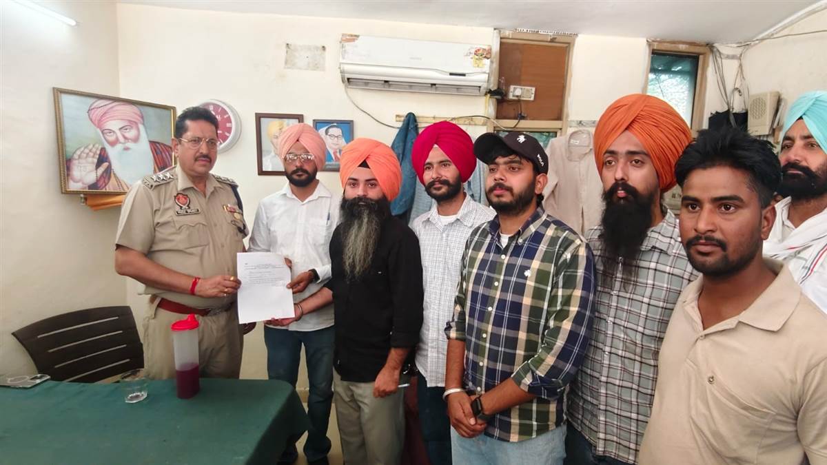 ਅਪ੍ਰੈਟਿਸ ਨੌਜਵਾਨਾਂ ਵੱਲੋਂ ਪੀਐੱਸਪੀਸੀਐੱਲ ਮੁੱਖ ਦਫ਼ਤਰ ਦਾ ਘਿਰਾਓ, ਮਾਲ ਰੋਡ ਕੀਤਾ ਜਾਮ