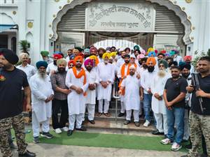 ਬਲਵਿੰਦਰ ਸਿੰਘ ਲਾਡੀ ਧਾਰਮਿਕ ਅਸਥਾਨਾਂ ’ਤੇ ਹੋਏ ਨਤਮਸਤਕ