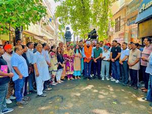 ਰਿੰਟੂ ਨੇ ਲਾਰੈਂਸ ਰੋਡ ’ਤੇ ਨਵੀਂ ਸੜਕ ਦੇ ਨਿਰਮਾਣ ਦਾ ਕੀਤਾ ਉਦਘਾਟਨ