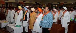 ਮਨਪ੍ਰੀਤ ਬਾਦਲ ਦੇ ਮੁਕਾਬਲੇ ਬਿੱਟੂ ਦੀ ਵਰਕਰਾਂ ’ਚ ਘਟ ਹੋਈ ਪ੍ਰੀਤ