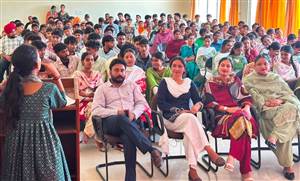 ਭਾਰਤ ਗਰੁੱਪ ਆਫ਼ ਕਾਲਜਿਜ਼ ’ਚ ਨਵੇਂ ਵਿਦਿਆਰਥੀਆਂ ਦਾ ਨਿੱਘਾ ਸਵਾਗਤ