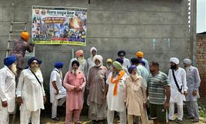 ਕਿਸਾਨਾਂ ਨੇ ਪਿੰਡਾਂ ’ਚ ਪੰਜਾਬ ਸਰਕਾਰ ਦੇ ਖਿਲਾਫ ਪੋਸਟਰ ਲਾਏ