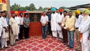 ਗੈਰੀ ਬੜਿੰਗ ਵੱਲੋਂ ਪਿੰਡ ਤੁਰਾਂ ’ਚ ਖੇਡ ਮੈਦਾਨ ਦਾ ਉਦਘਾਟਨ