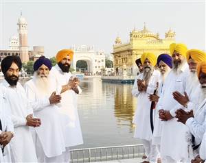 ਕੰਵਲਪ੍ਰੀਤ ਸਿੰਘ ਕਾਕੀ ਨੇ ਸ੍ਰੀ ਦਰਬਾਰ ਸਾਹਿਬ ਵਿਖੇ ਨਤਮਸਤਕ ਹੋ ਕੇ ਕੀਤਾ ਸ਼ੁਕਰਾਨਾ
