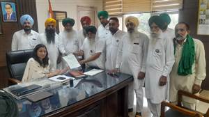 ਮੱਝਾਂ ਚੋਰੀਆਂ ਤੇ ਪਸ਼ੂ ਪਾਲਕਾਂ ਦੀ ਕੁੱਟਮਾਰ, ਡੀਸੀ ਨੂੰ ਦਿੱਤਾ ਮੰਗ ਪੱਤਰ