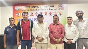 ਸੁੰਦਰ ਸ਼ਾਮ ਅਰੋੜਾ ਨੇ ਜਨਤਾ ਸਾਹਮਣੇ ਰੱਖਿਆ ਹੁਸ਼ਿਆਰਪੁਰ ਦੇ ਵਿਕਾਸ ਕਾਰਜਾਂ ਦਾ ਰਿਪੋਰਟ ਕਾਰਡ
