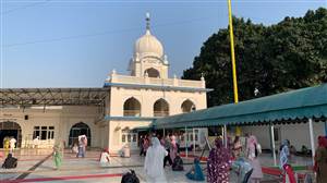 ਗੁਰਦੁਆਰਾ ਸ੍ਰੀ ਲਕੀਰ ਸਾਹਿਬ ’ਚ ਸ਼ਰਧਾ ਨਾਲ ਹੋਇਆ ਹਫ਼ਤਾਵਾਰੀ ਚੁਪਹਿਰਾ ਸਮਾਗਮ