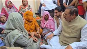 Ajay Murder Case : ਧਰਨੇ ’ਤੇ ਪੀੜਤ ਪਰਿਵਾਰ ਨੂੰ ਮਿਲਣ ਪਹੁੰਚੇ ਭਾਜਪਾ ਆਗੂ ਸ਼ੀਤਲ ਅੰਗੂਰਾਲ ਤੇ ਵਿਜੇ ਸਾਂਪਲਾ, ਸਰਕਾਰ ਨੂੰ ਦਿੱਤੀ ਇਹ ਚਿਤਾਵਨੀ