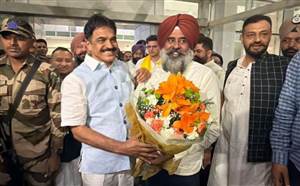 ਪੰਜਾਬ ਕਾਂਗਰਸ ਚੋਣ ਮੋਡ ’ਚ, ਵੇਣੂਗੋਪਾਲ ਤੇ ਪਾਇਲਟ ਚੰਡੀਗੜ੍ਹ ਪੁੱਜੇ; ਪਰਗਟ ਸਿੰਘ ਸਮੇਤ ਸੀਨੀਅਰ ਆਗੂਆਂ ਤੇ ਜ਼ਿਲ੍ਹਾ ਪ੍ਰਧਾਨਾਂ ਨਾਲ ਹੋਵੇਗੀ ਮੀਟਿੰਗ