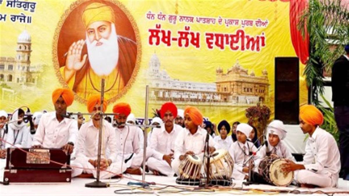 ਸਵਾਮੀ ਰੂਪ ਚੰਦ ਜੈਨ ਸਕੂਲ ਨੇ ਮਨਾਇਆ ਪ੍ਰਕਾਸ਼ ਦਿਹਾੜਾ - Swami Roop Chand Jain ...