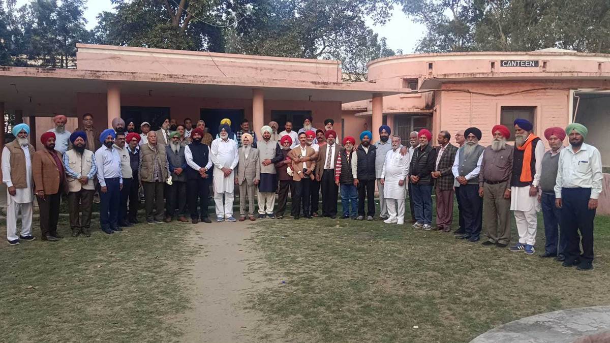 ਸਰਕਾਰੀ ਰਣਧੀਰ ਕਾਲਜ ਦੇ 1970-80 ਦੌਰਾਨ ਪੜ੍ਹਨ ਵਾਲੇ ਪੁਰਾਣੇ ਵਿਦਿਆਰਥੀ ਮੁੜ ਹੋਏ ਇਕੱਠੇ