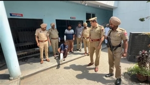 ਡੇਰਾਬੱਸੀ ਪੁਲਿਸ ਵੱਲੋਂ ਨਸ਼ਾ ਵਿਰੋਧੀ ਮੁਹਿੰਮ ਤਹਿਤ ਵੱਡੀ ਕਾਰਵਾਈ, ਚਾਰ ਜਣਿਆਂ ਨੂੰ ਕੀਤਾ ਕਾਬੂ, 1110 ਨਸ਼ੀਲੀਆਂ ਗੋਲ਼ੀਆਂ ਬਰਾਮਦ