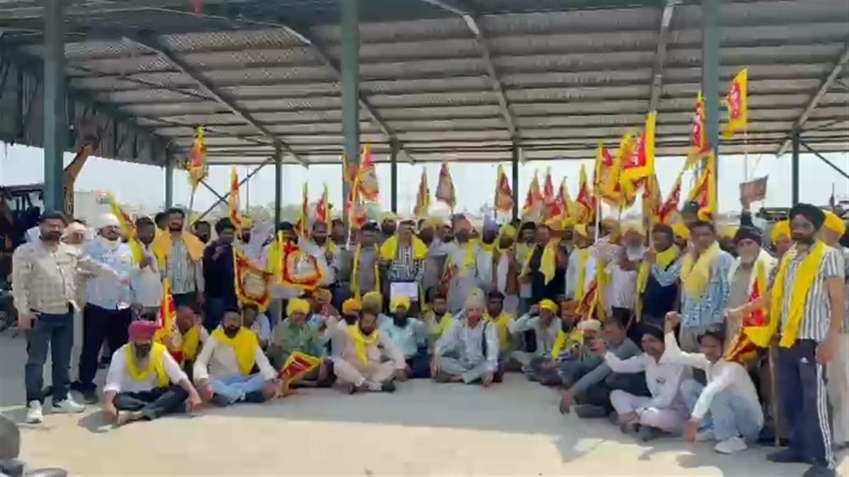 ਠੇਕਾ ਮੁਲਾਜ਼ਮ ਸੰਘਰਸ਼ ਮੋਰਚਾ ਨੇ ਪਿੰਡਾਂ ’ਚ ਕੀਤਾ ਝੰਡਾ ਮਾਰਚ
