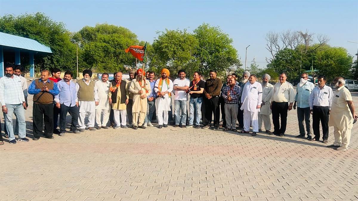 ਭਾਜਪਾ ਨੇ ਸਾਬਕਾ ਮੰਤਰੀ ਭੁੱਲਰ ਖ਼ਿਲਾਫ਼ ਰੋਸ ਮਾਰਚ ਕੱਢਿਆ