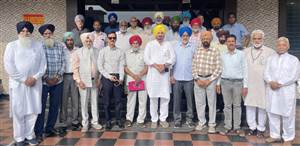 ਰਣਧੀਰ ਕਾਲਜ ਕਪੂਰਥਲਾ ਦੇ 1975-1985 ਬੈਚ ਦੇ ਵਿਦਿਆਰਥੀਆਂ ਦੀ ਐਲਮਨਾਈ ਮਿਲਣੀ ਬਣੀ ਯਾਦਗਾਰੀ