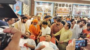 ਫਗਵਾੜਾ 'ਚ ਲਗਾਇਆ ਗਿਆ ਖੂਨਦਾਨ ਕੈਂਪ ਤੇ ਵੈਂਟੀਲੇਟਰ ਐਂਬੂਲੈਂਸ ਲੋਕ ਅਰਪਿਤ, ਮੁੱਖ ਮੰਤਰੀ ਨਾਇਬ ਸੈਣੀ ਨੇ ਕੀਤੀ ਸ਼ਿਰਕਤ