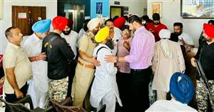 ਵਿਧਾਇਕ ਸ਼ੈਰੀ ਕਲਸੀ ਵੱਲੋਂ ਲੋਕ ਮਿਲਣੀ, ਲੋਕਾਂ ਦੀਆਂ ਸੁਣੀਆਂ ਮੁਸ਼ਕਿਲਾਂ
