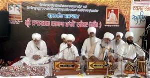 ਨਾਨਕਸਰ ਦਰਬਾਰ ਠਾਠ ਡਾਂਗੋਂ ਵਿਖੇ ਸ੍ਰੀ ਪਟਨਾ ਸਾਹਿਬ ਦੇ ਸਾਬਕਾ ਜੱਥੇਦਾਰ ਨਤਮਸਤਕ