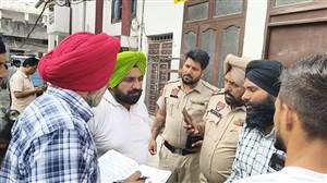ਬਟਾਲਾ ’ਚ ਵੱਡੀ ਵਾਰਦਾਤ: ਮਾਂ-ਧੀ ਦਾ ਕਤਲ, ਪਤੀ ’ਤੇ ਲੱਗੇ ਕਤਲ ਦੇ ਦੋਸ਼; ਖੰਗਾਲੇ ਜਾ ਰਹੇ ਸੀਸੀਟੀਵੀ ਕੈਮਰੇ