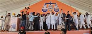 Akali Dal Rally : ‘ਆਪ’ ਨੇ ਪੰਜਾਬ ਨੂੰ ਆਰਥਿਕ ਤੌਰ ’ਤੇ ਕਮਜ਼ੋਰ ਕੀਤਾ, ਛਪਾਰ ਦੇ ਮੇਲੇ ’ਤੇ ਸੁਖਬੀਰ ਬਾਦਲ ਨੇ ਵਿਰੋਧੀਆਂ ’ਤੇ ਸਾਧੇ ਤਿੱਖੇ ਨਿਸ਼ਾਨੇ