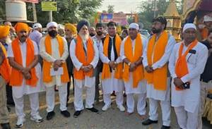 ਰੁਪਾਣਾ ਨੇ ਮੰਦਰ ਵਿਖੇ ਨਤਮਸਤਕ ਹੋ ਕੇ ਅਸ਼ੀਰਵਾਦ ਪ੍ਰਾਪਤ ਕੀਤਾ