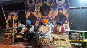 ਪਰਵਿੰਦਰ ਸਿੰਘ ਝੋਟਾ ਦੀ ਯਾਦ ’ਚ ਕੀਰਤਨ ਦਰਬਾਰ ਸਜਾਇਆ